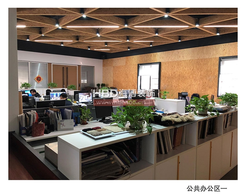 现代简约办公室装修设计.jpg